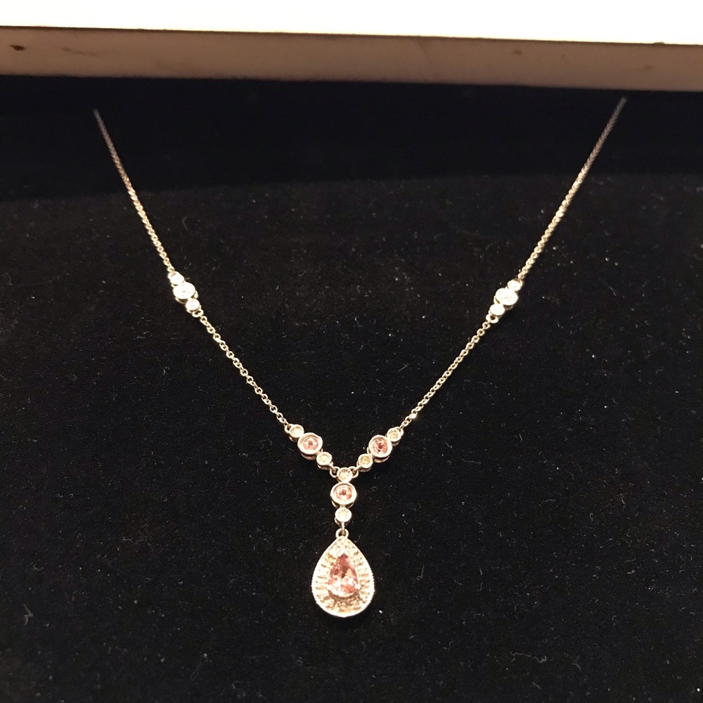 Ladies Necklace - Picture 2 of 5